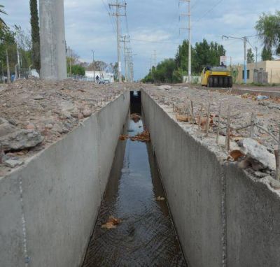 Gioja lanza hoy su plan de obra p�blica para 2016