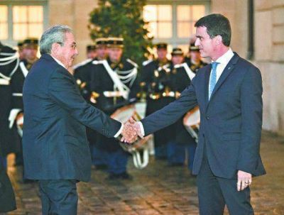 Castro, cierre en castellano con el premier galo y la alcaldesa de Par�s