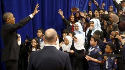 En una mezquita, Obama conden� la xenofobia
