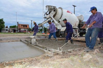 Avanzan los trabajos de reparaci�n en la avenida Los Constituyentes