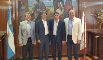 U�ac y Prat Gay analizaron los beneficios que traer� Agua Negra