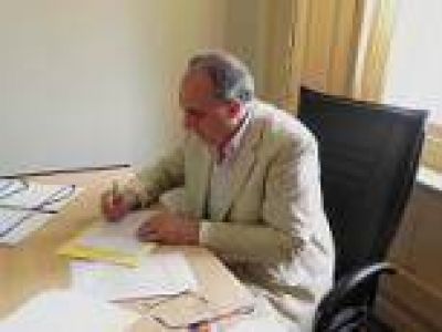 La Plata: Bloque FpV - PJ exige aplicaci�n de ley que regula el empleo municipal