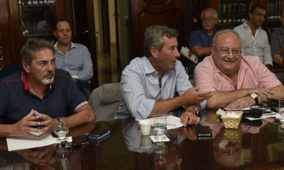 Vidal envi� a segundas l�neas y en tres horas de reuni�n con estatales no ofrecieron nada