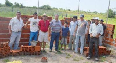 Construyen viviendas y obras de infraestructura