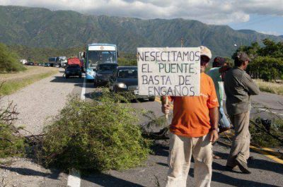 Volvi� el reclamo por el puente de Huaycama