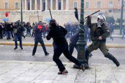Paro general en Grecia contra los ajustes en las pensiones