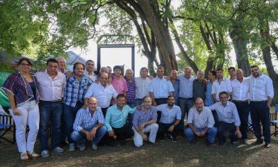 Tras cumbre, intendentes K esperan una reuni�n con Cristina