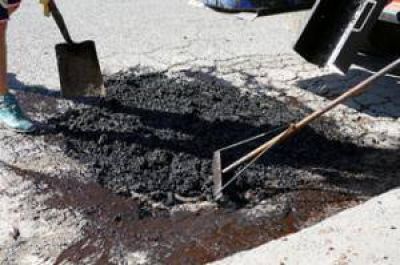 Bacheo en el barrio Santa Elena