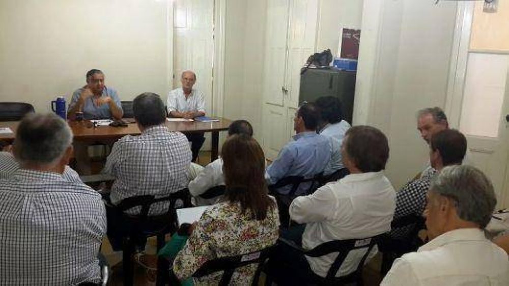 Cassani encabez� reuni�n para delinear los pr�ximos pasos partidarios