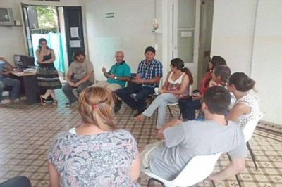 No les renovaron el contrato a tres trabajadores del Unzu�