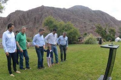 Urtubey pidi� �mirar al norte y entender que la Argentina se logra entre todos�