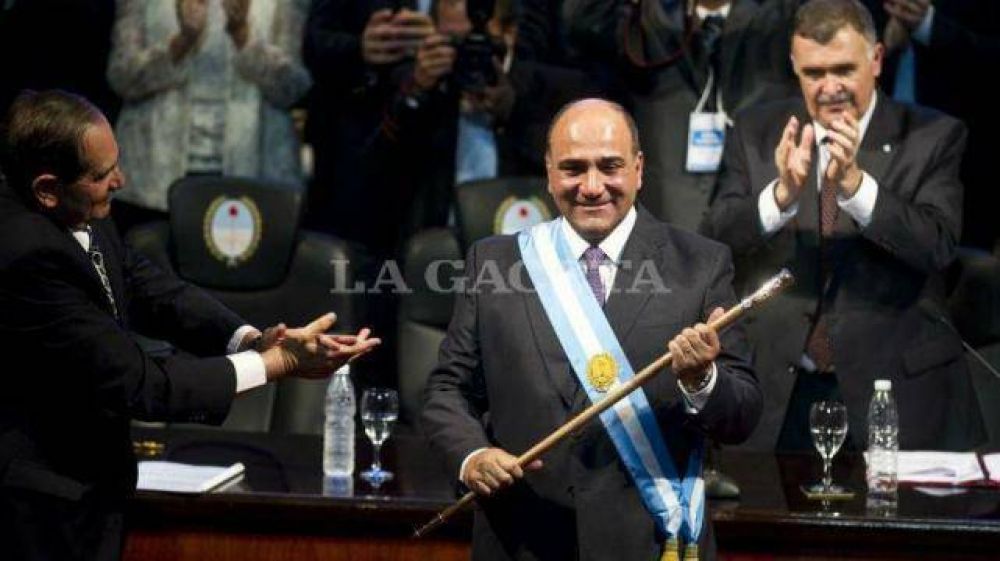 Manzur, entre el alperovichismo y la gesti�n de fondos
