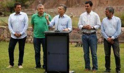 Macri, con Massa y Urtubey, dijo que el kirchnerismo �cada vez va a ser m�s minoritario�