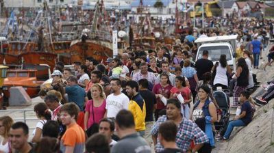 En la costa hay m�s turistas que lugares de alojamiento