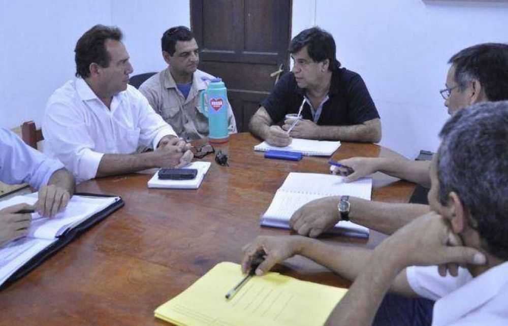 Buscan una soluci�n al problema del agua en Puerto Bermejo
