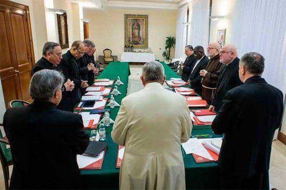 Papa Francisco se rene con el C9 para seguir proceso de reforma del Vaticano
