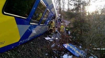 Varios muertos tras un choque de trenes en Alemania
