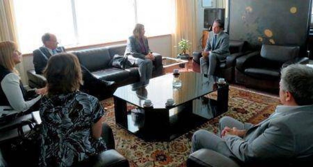 �Necesitamos para la provincia de Tierra del Fuego acuerdos comerciales e inversiones extranjeras�