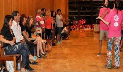 U�ac presenci� un ensayo de la noche final de la FNS 2016