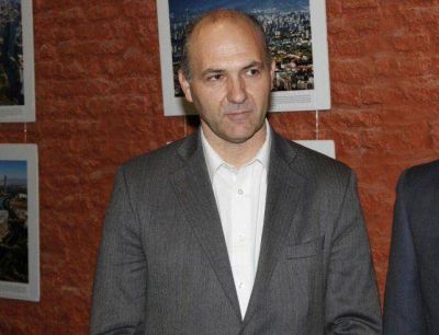 Fuertes cr�ticas de Carmona a la dirigencia del PJ mendocino