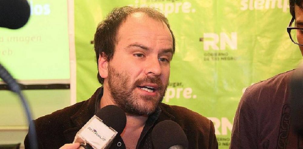 Gobierno tild� de 