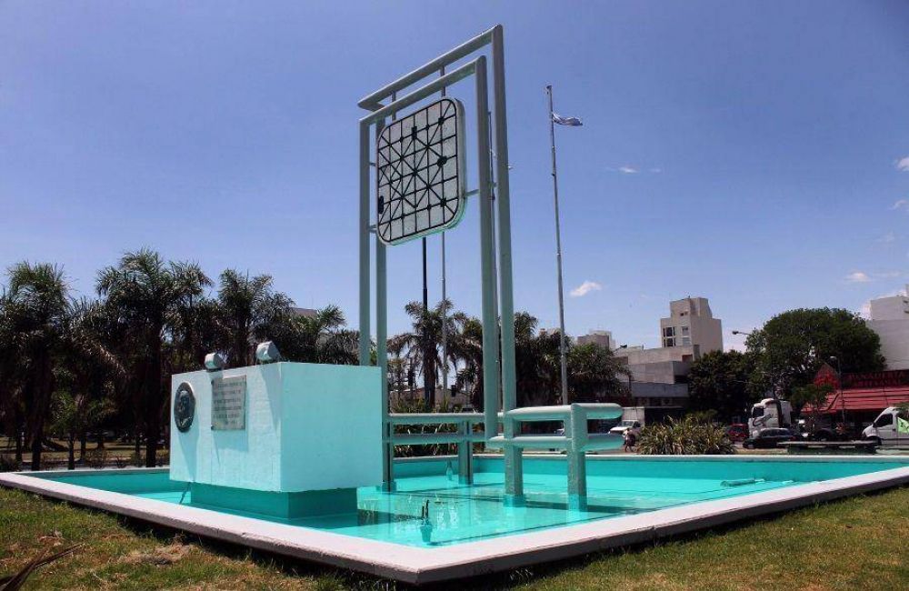 Realizan tareas de restauraci�n y puesta en valor de las fuentes de Avenida 32