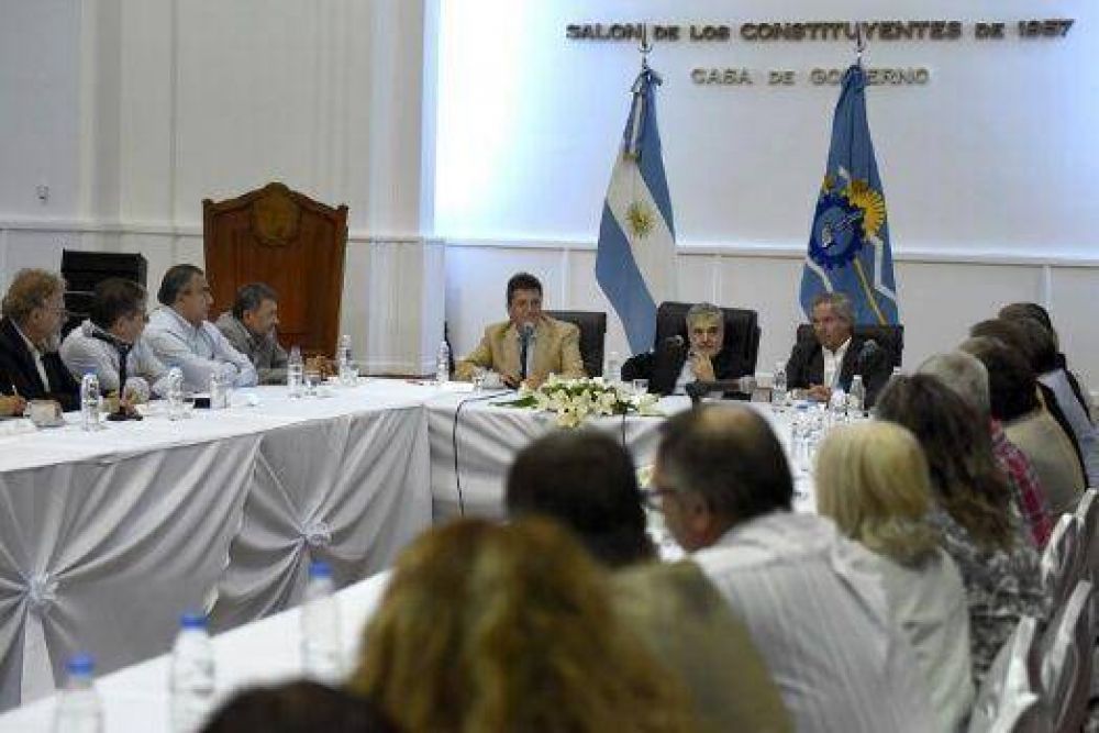 Con eje en la agenda parlamentaria, Massa se reuni� con Das Neves