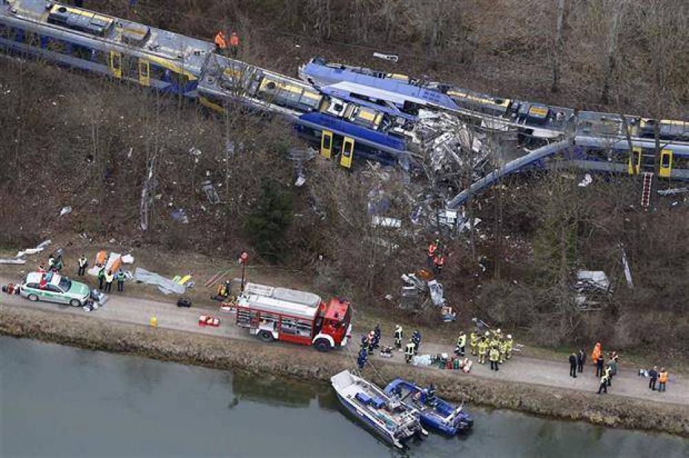 Alemania, en shock por uno de sus peores accidentes ferroviarios