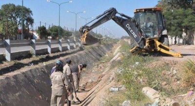 El Municipio intensifica las tareas de limpieza de desag�es en distintos puntos de la Ciudad