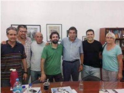 Afiliados y referentes de ATE Chivilcoy con �Cachorro� Godoy para organizar el paro nacional