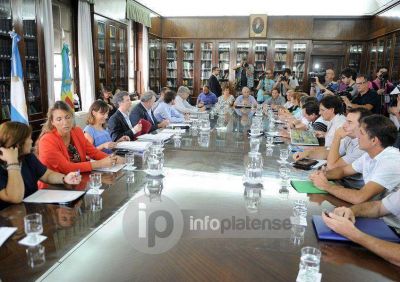 Provincia promete hacer �el m�ximo esfuerzo� salarial en la paritaria con docentes