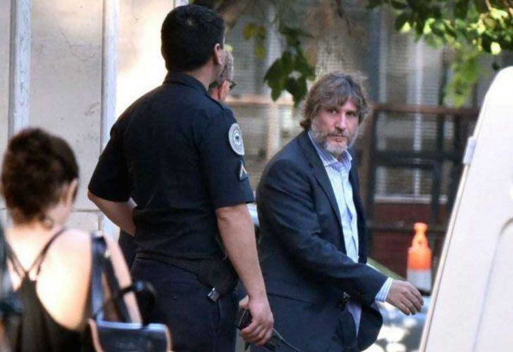 Boudou fue a Comodoro Py a notificar su regreso al pa�s