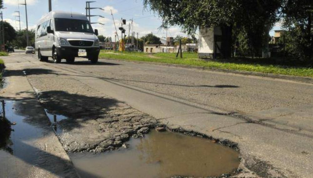 Calles en coma: el municipio dice que la red vial mostrar� una mejor�a en mayo