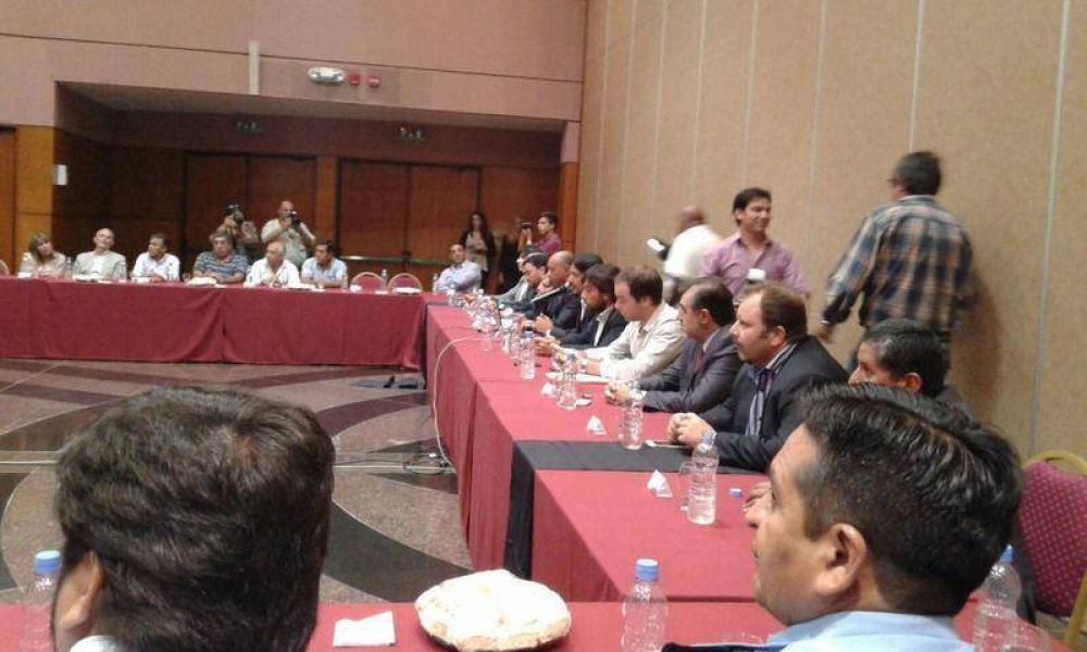 Paritarias: Gremios estatales pedir�n un aumento salarial del 35%