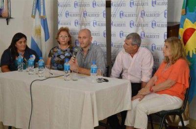 Germ�n Lago: �Fortalecemos la salud p�blica�