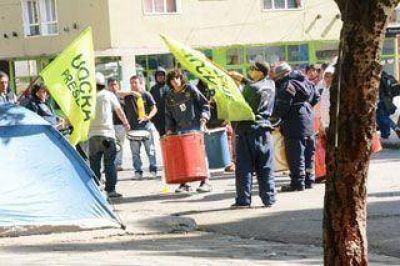 Vencido el plazo, UOCRA espera que B�ez cumpla hoy con el pago