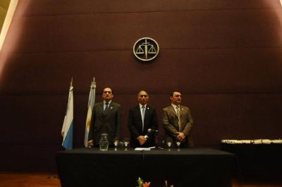 Lapidario documento del Colegio de Abogados contra el jefe de los fiscales 