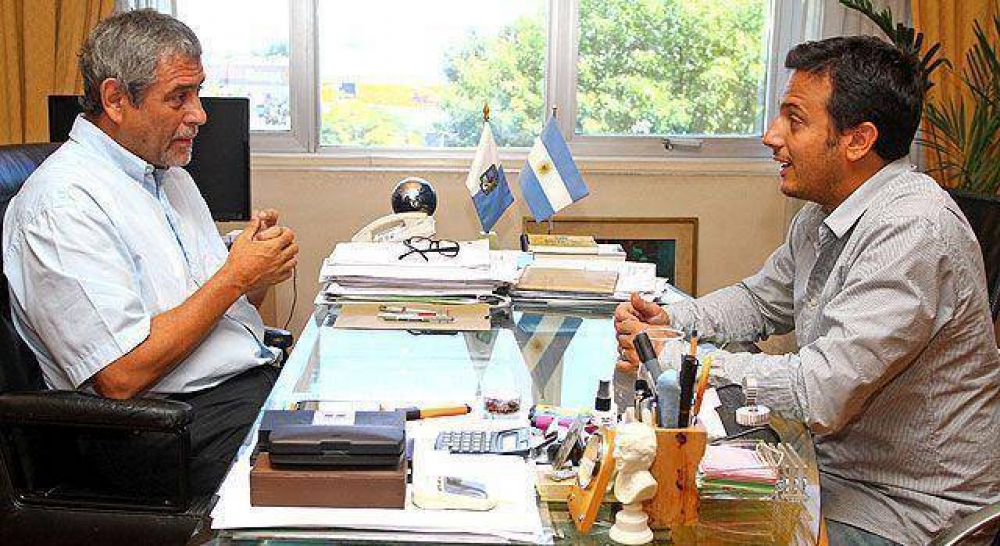Ferraresi se reuni� con Juli�n �lvarez