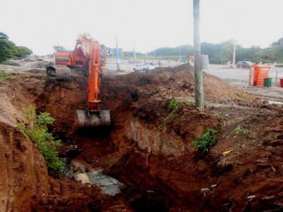Repararon un colector cloacal