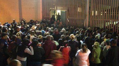 Mot�n deja 52 muertos en c�rcel de M�xico: Arzobispo pide oraciones por los internos