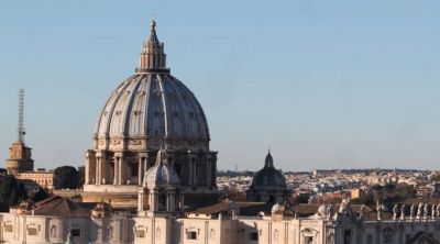 Vaticano: No hay �nueva gu�a� para obispos que los exima de denunciar abusos