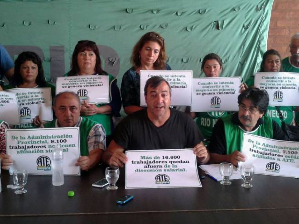 ATE realiza 7 bloqueos de ruta en R�o Negro el 24 de febrero