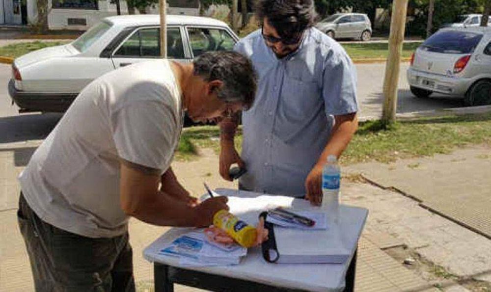 Realizan campa�a de afiliaci�n al PJ de Villa la Angostura
