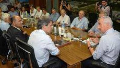 Prat Gay se compromete a gestionar el ingreso de limones tucumanos a los EEUU