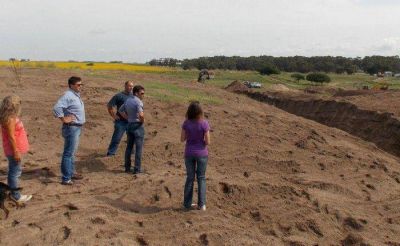 RECORRIDA DE L�PEZ POR OBRA DE SANEAMIENTO
