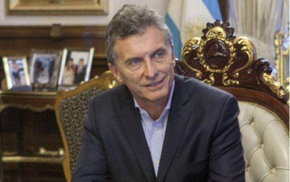 Un fiscal cuestion el abuso de los DNU de Macri pero dijo que no hay delito