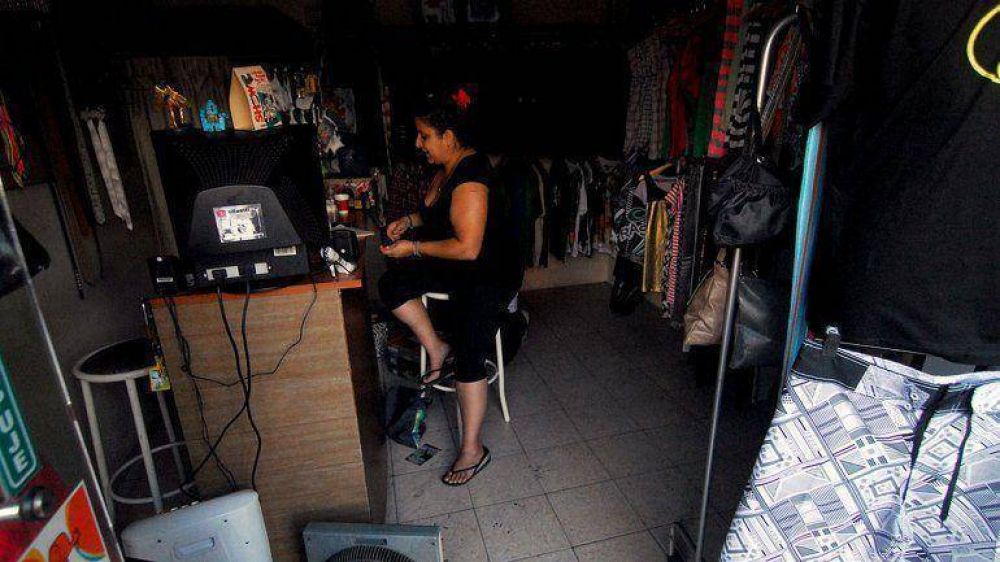 A pesar de que baj� la temperatura, hay cerca de 100.00 usuarios sin luz