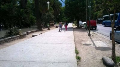 Desalojaron a los manteros del Parque San Mart�n