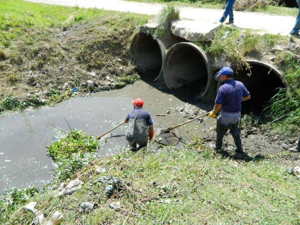 Preocupaci�n de los vecinos del barrio Pueyrred�n por las inundaciones que genera el Arroyo Las Chacras
