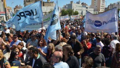 Los docentes afilan los l�pices para largar con las paritarias